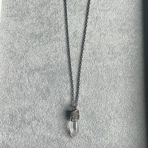 Lady Grey drop quartz necklace